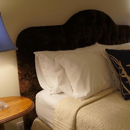 Green River Inn Sandgate Εξωτερικό φωτογραφία