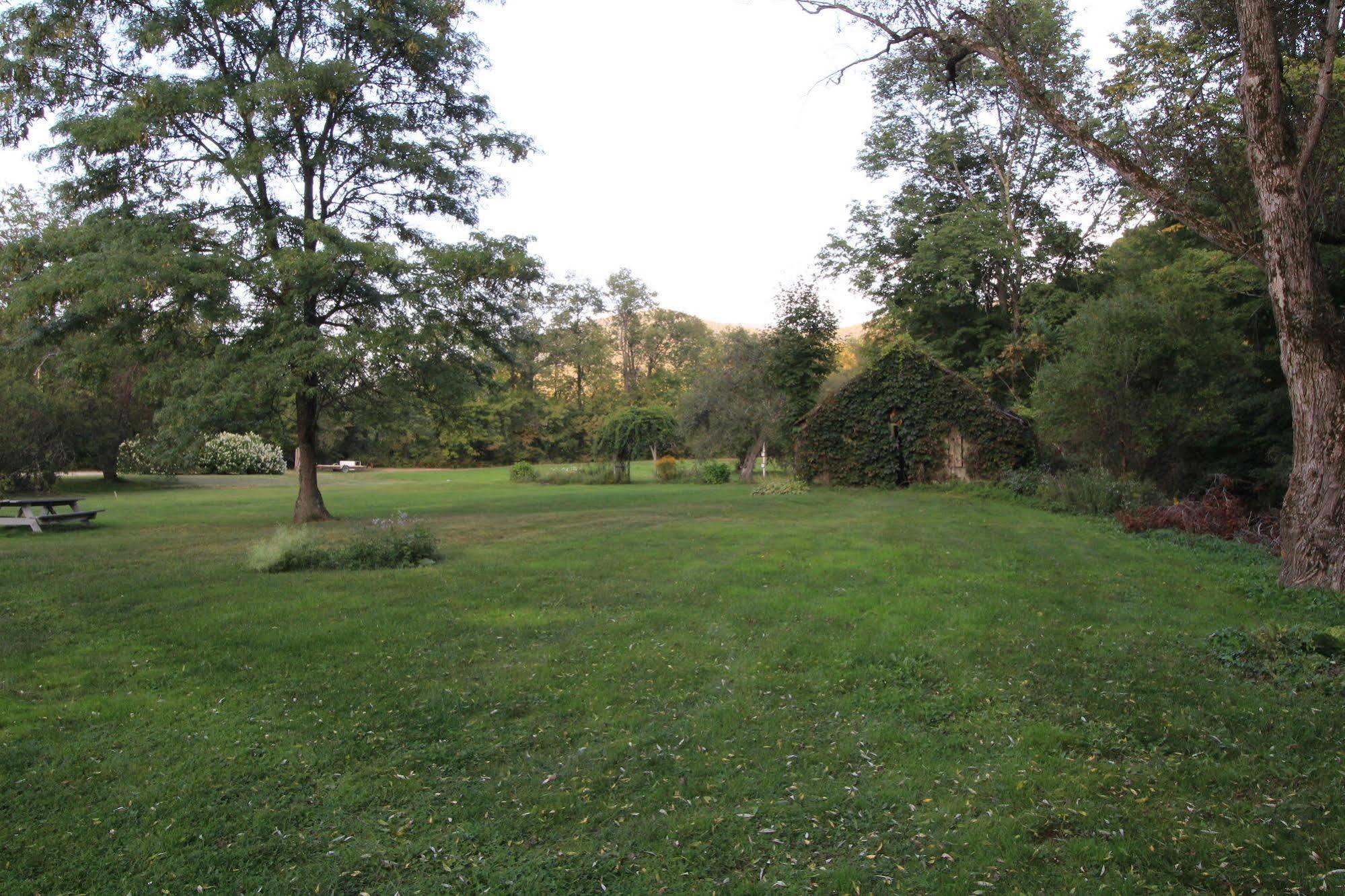 Green River Inn Sandgate Εξωτερικό φωτογραφία